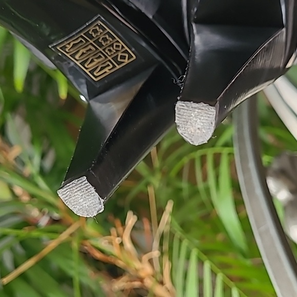 MICHAEL Michael Kors Leather Sandals ❤️ - Picture 10 of 10